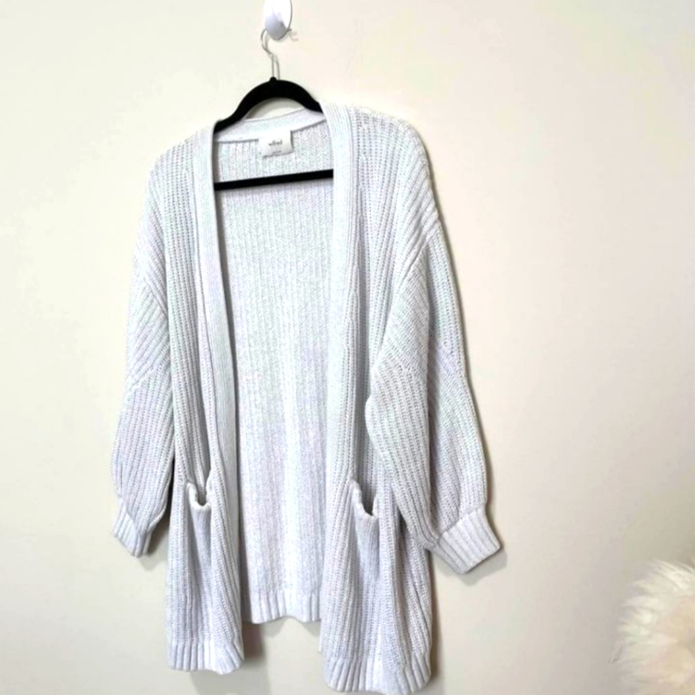 Aritzia Wilfred Unwind Cardigan with Puffy Sleeves